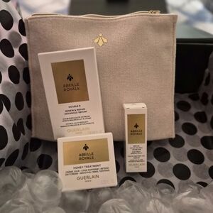New GUERLAIN Gift Set Pouch, Serum And Cream